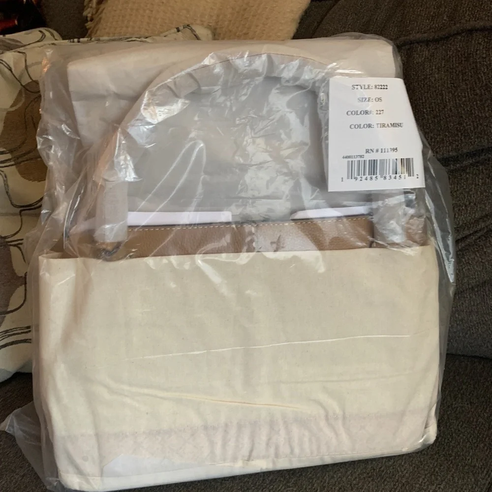 SOLD⛔️Authentic TORY BURCH pebbled leather Satchel/Crosby 2 compartments - Picture 10 of 16